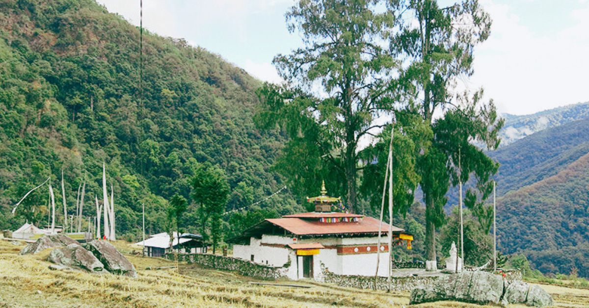 Read more about the article Nabji Lhakhang, a Place where Guru Rinpoche erected a Stone Pillar of Oath