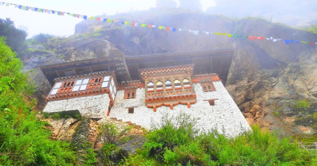 Ragoe Monastery