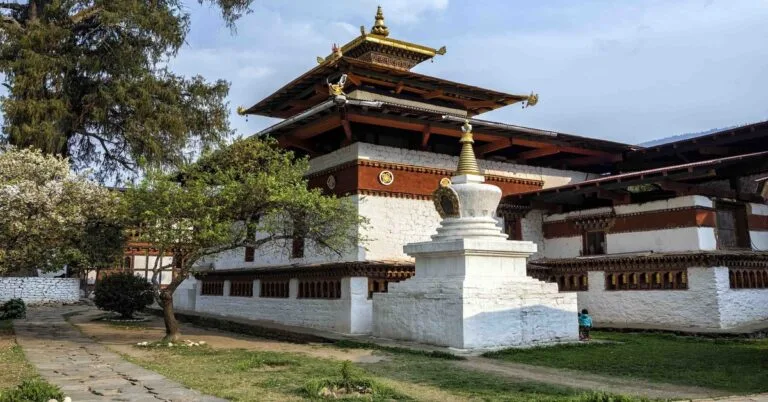 Paro Kyerchu monastery