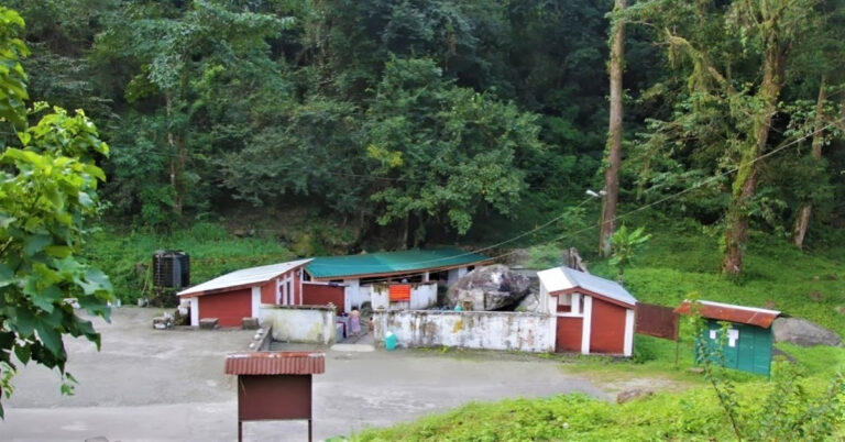 Gelephu hotspring