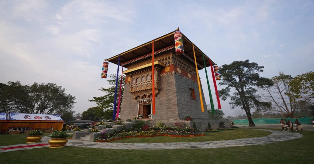 Ugyen Norlha Chorten (Tabab Chorten) in GMC